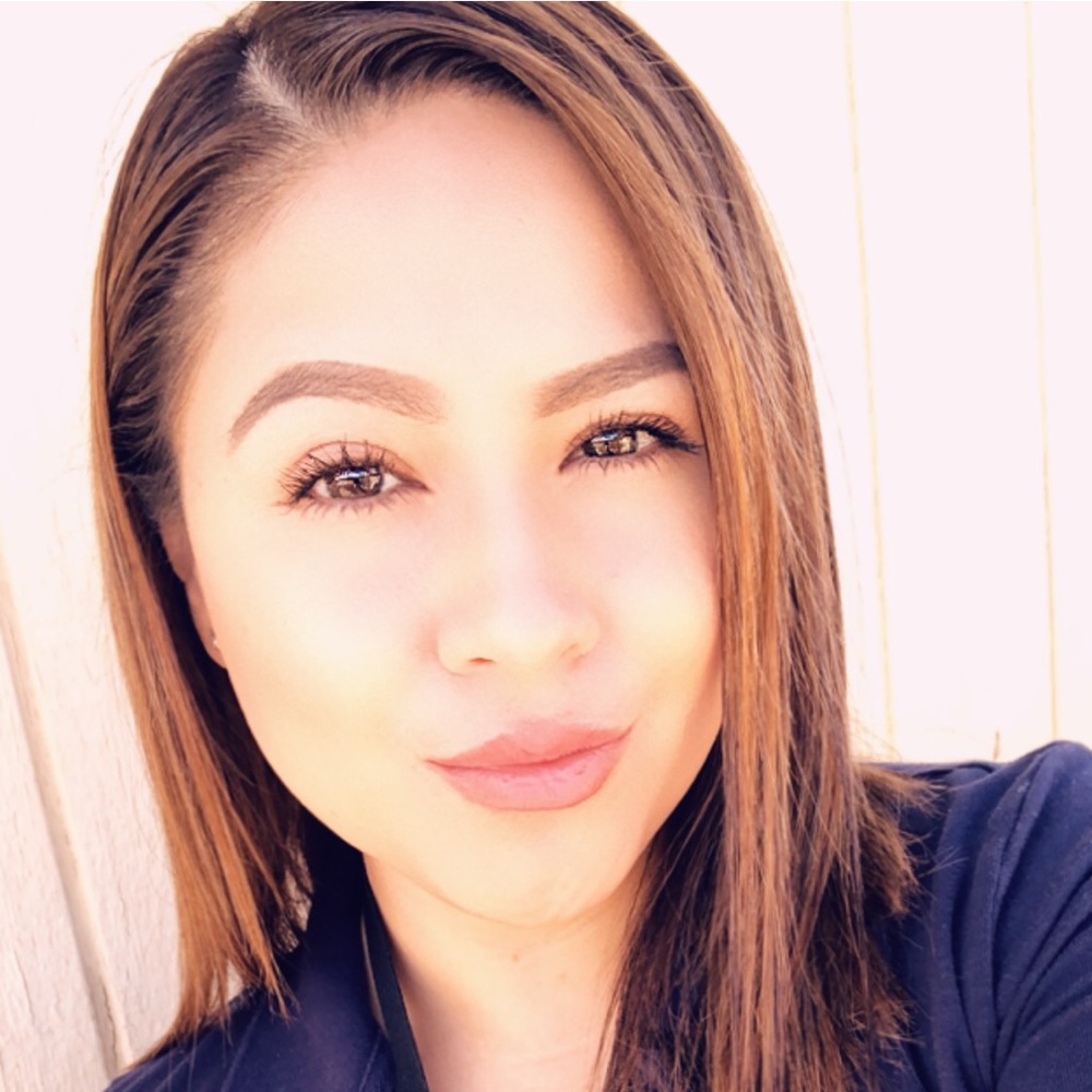 Meet your Posher, Monica